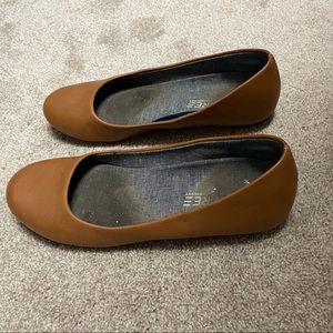 Dr Scholls size 7 giorgi memory foam flats